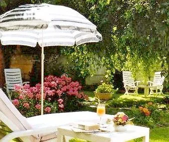 Hotel Lyret 3*