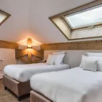 Lyret Hotell 3*